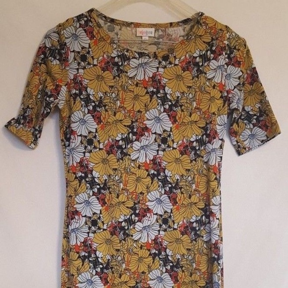 LuLaRoe Dresses & Skirts - LuLaRoe Julia Dress XS Floral Print